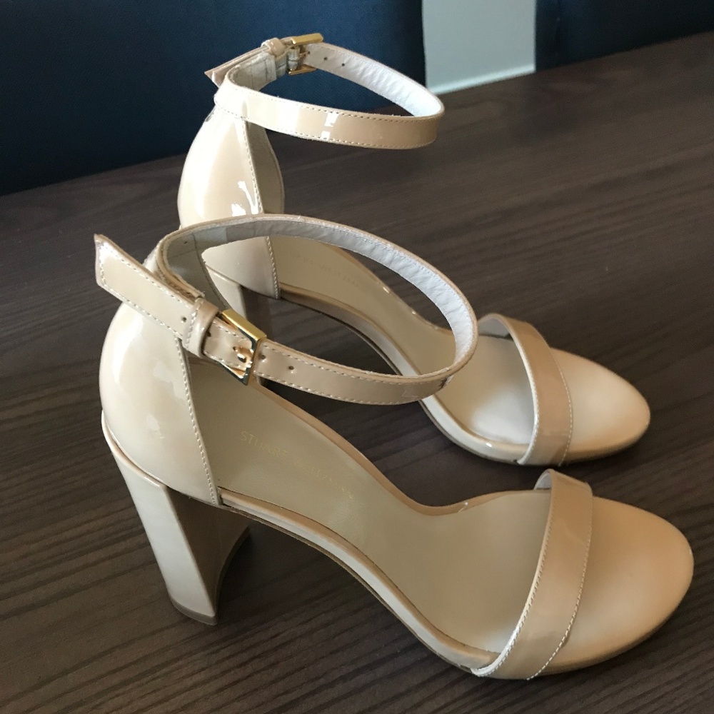 Stuart Weitzman nude heel sandals